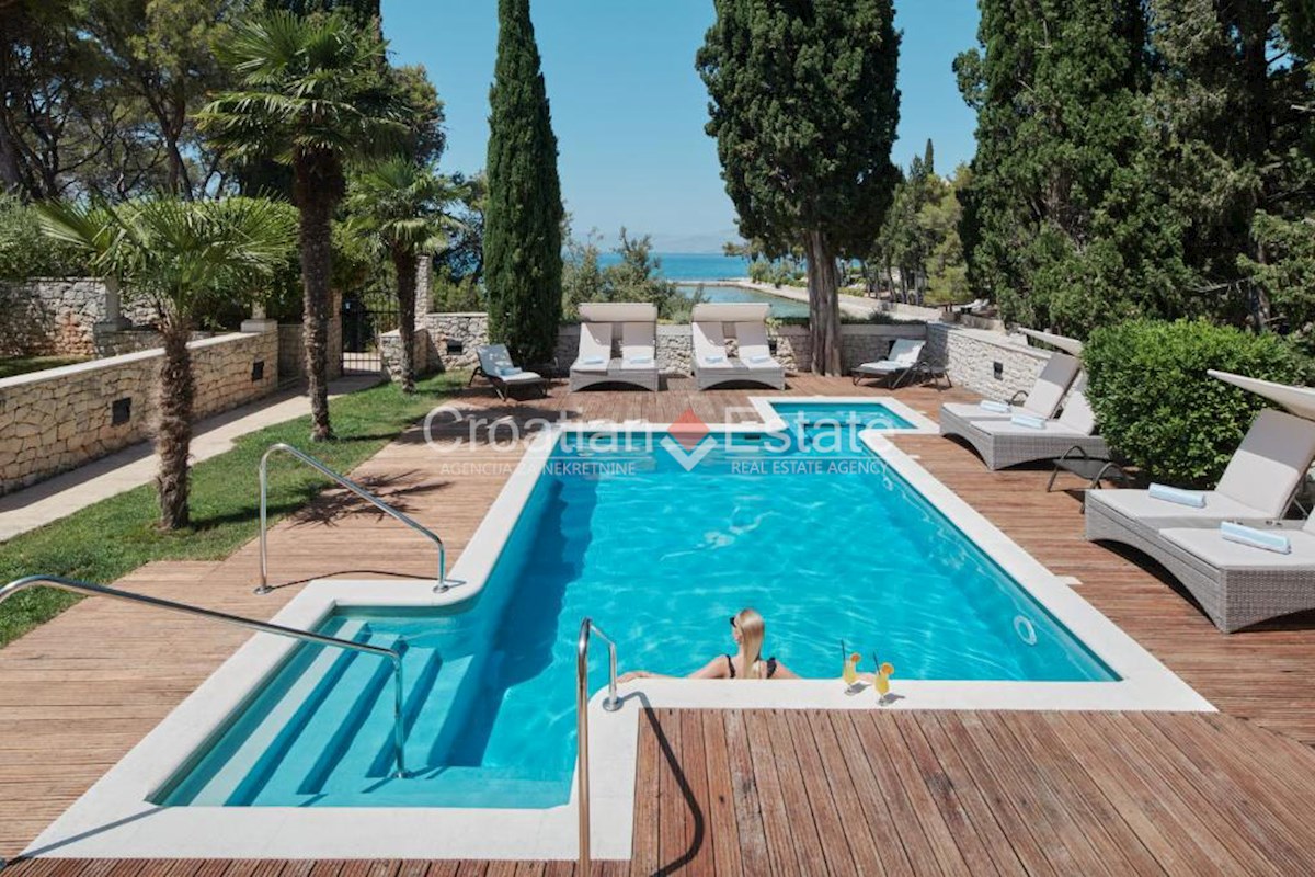 House For sale - SPLITSKO-DALMATINSKA BRAČ