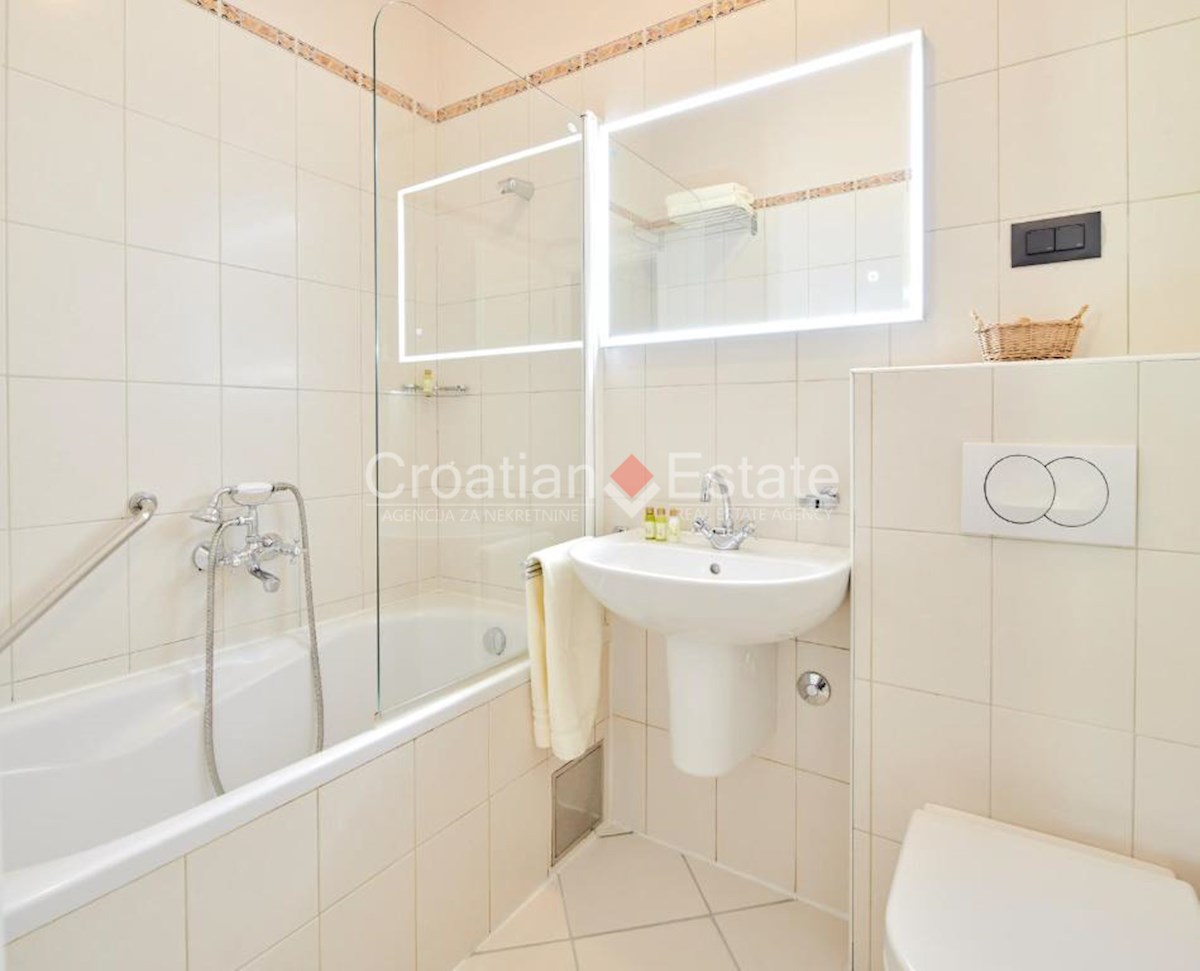 House For sale - SPLITSKO-DALMATINSKA BRAČ