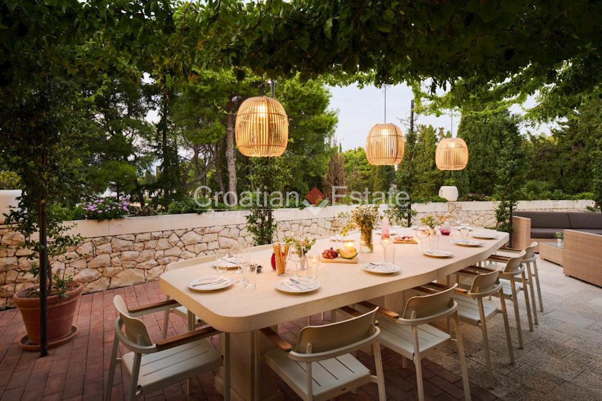 House For sale - SPLITSKO-DALMATINSKA BRAČ
