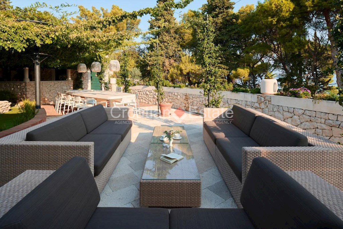 House For sale - SPLITSKO-DALMATINSKA BRAČ