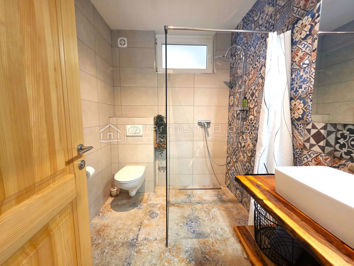 House For sale - PRIMORSKO-GORANSKA NOVI VINODOLSKI