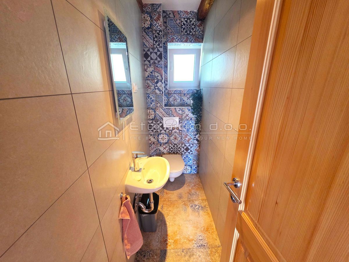 House For sale - PRIMORSKO-GORANSKA NOVI VINODOLSKI