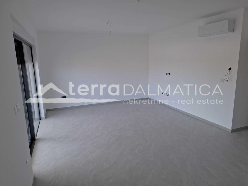 Flat For sale - ŠIBENSKO-KNINSKA VODICE