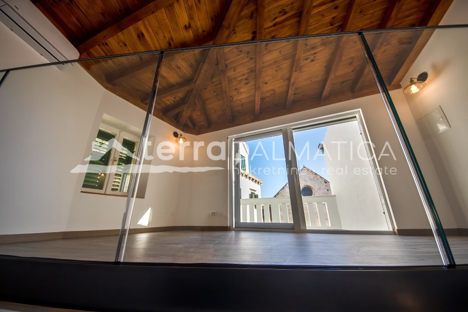 Haus Zu verkaufen - ŠIBENSKO-KNINSKA ŠIBENIK