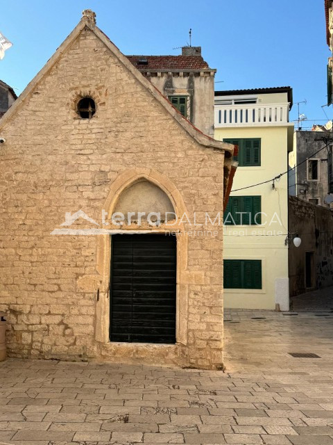 Haus Zu verkaufen - ŠIBENSKO-KNINSKA ŠIBENIK