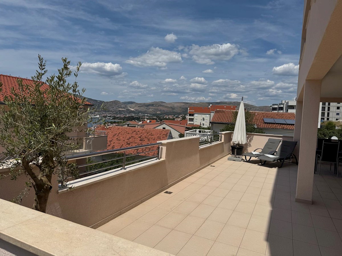 House For sale - SPLITSKO-DALMATINSKA ČIOVO