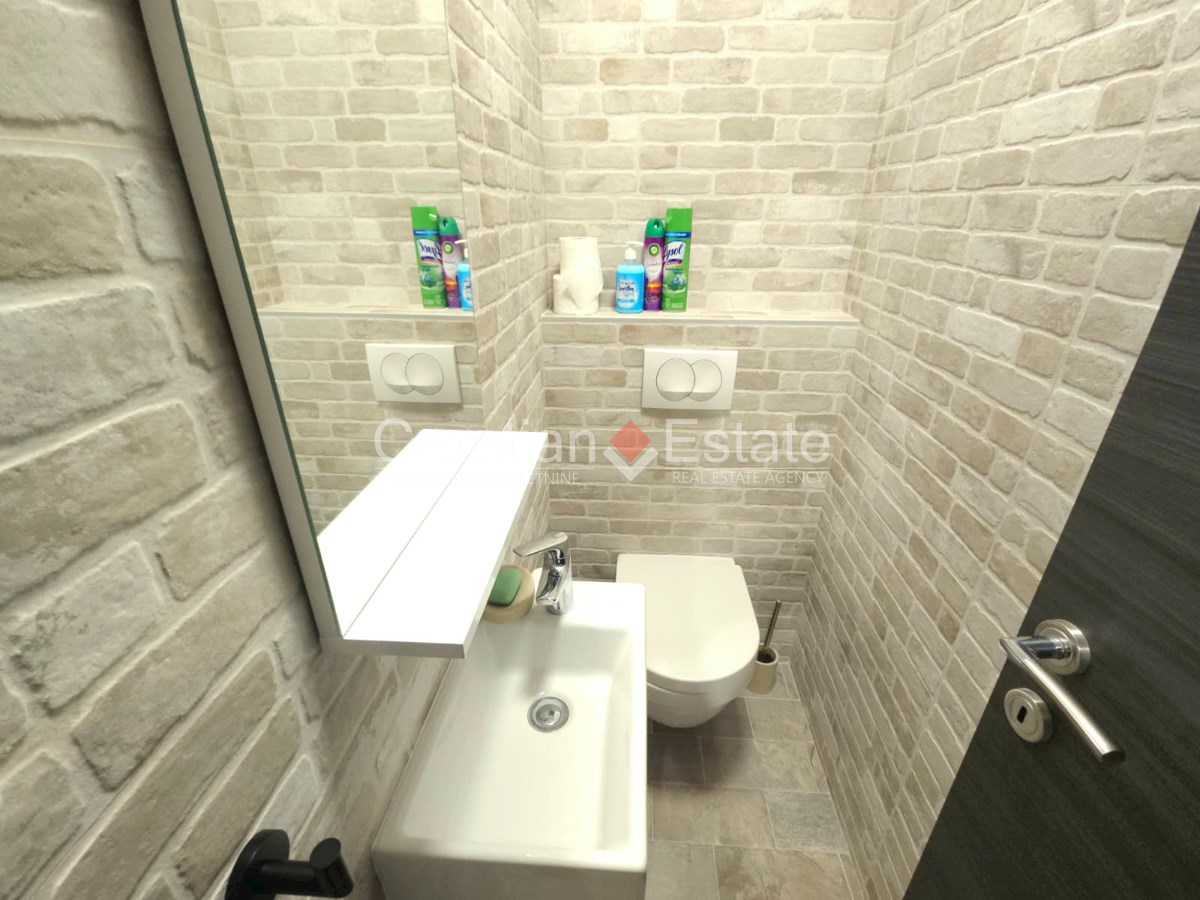 Flat For sale - SPLITSKO-DALMATINSKA SPLIT