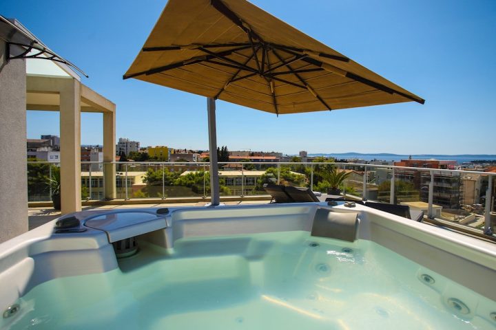 Flat for sale – Split