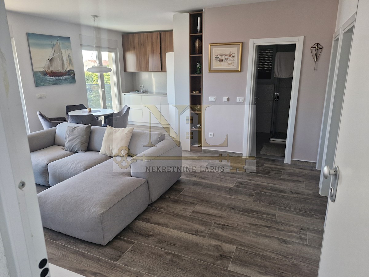 Apartma Na predaj - SPLITSKO-DALMATINSKA ČIOVO