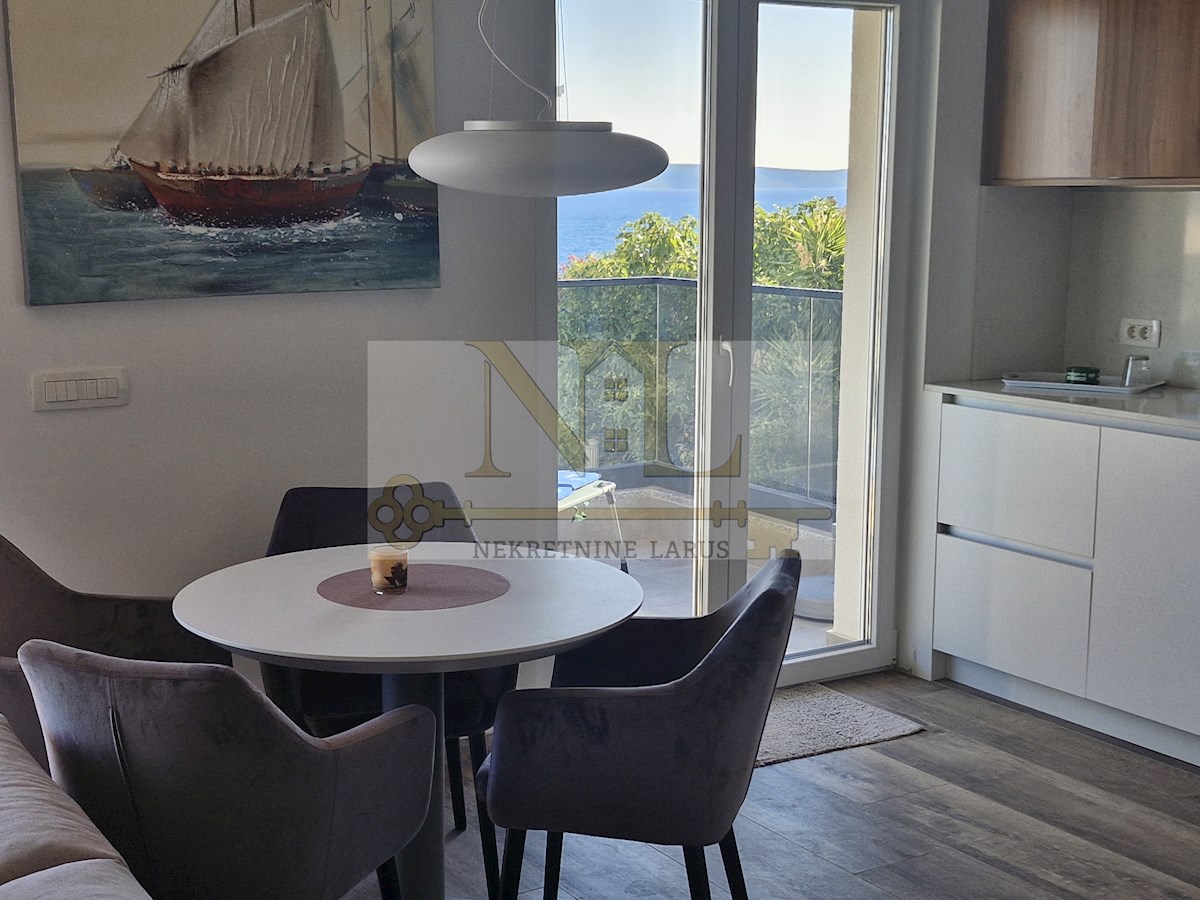 Apartma Na predaj - SPLITSKO-DALMATINSKA ČIOVO