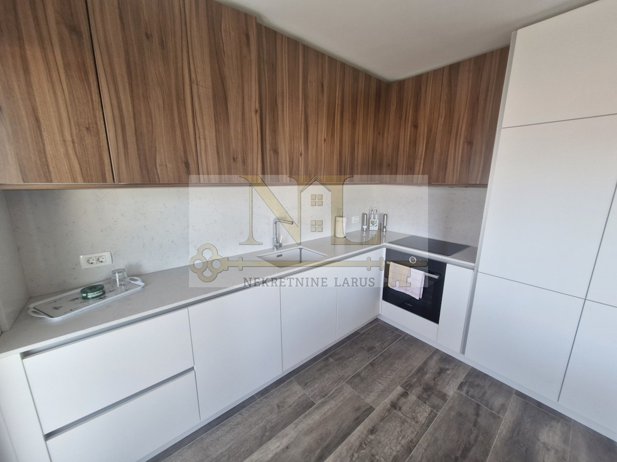 Apartma Na predaj - SPLITSKO-DALMATINSKA ČIOVO