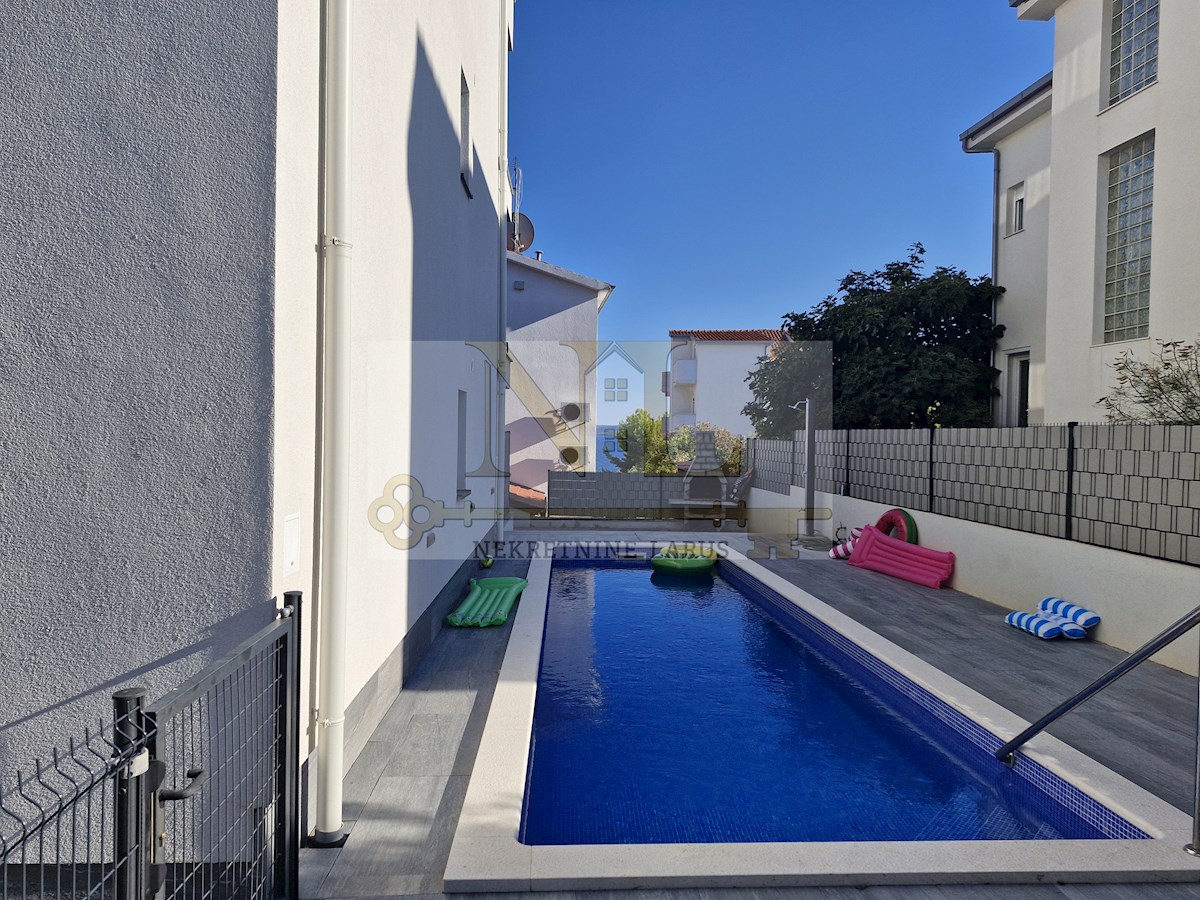 Apartma Na predaj - SPLITSKO-DALMATINSKA ČIOVO