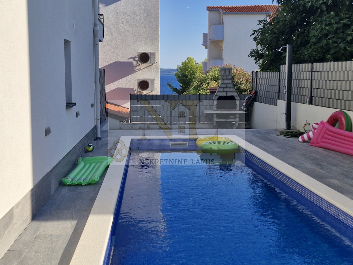 Apartma Na predaj - SPLITSKO-DALMATINSKA ČIOVO