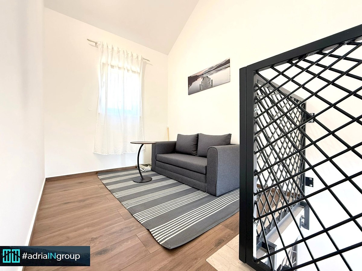 Casa In vendita - SPLITSKO-DALMATINSKA KAŠTELA