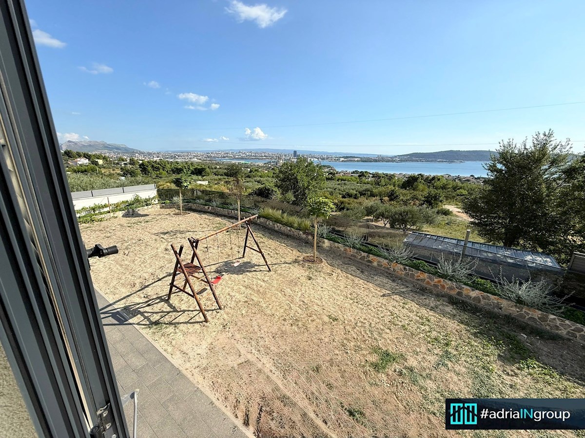 Casa In vendita - SPLITSKO-DALMATINSKA KAŠTELA