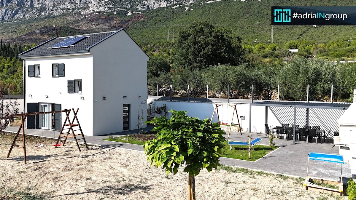 Casa In vendita - SPLITSKO-DALMATINSKA KAŠTELA