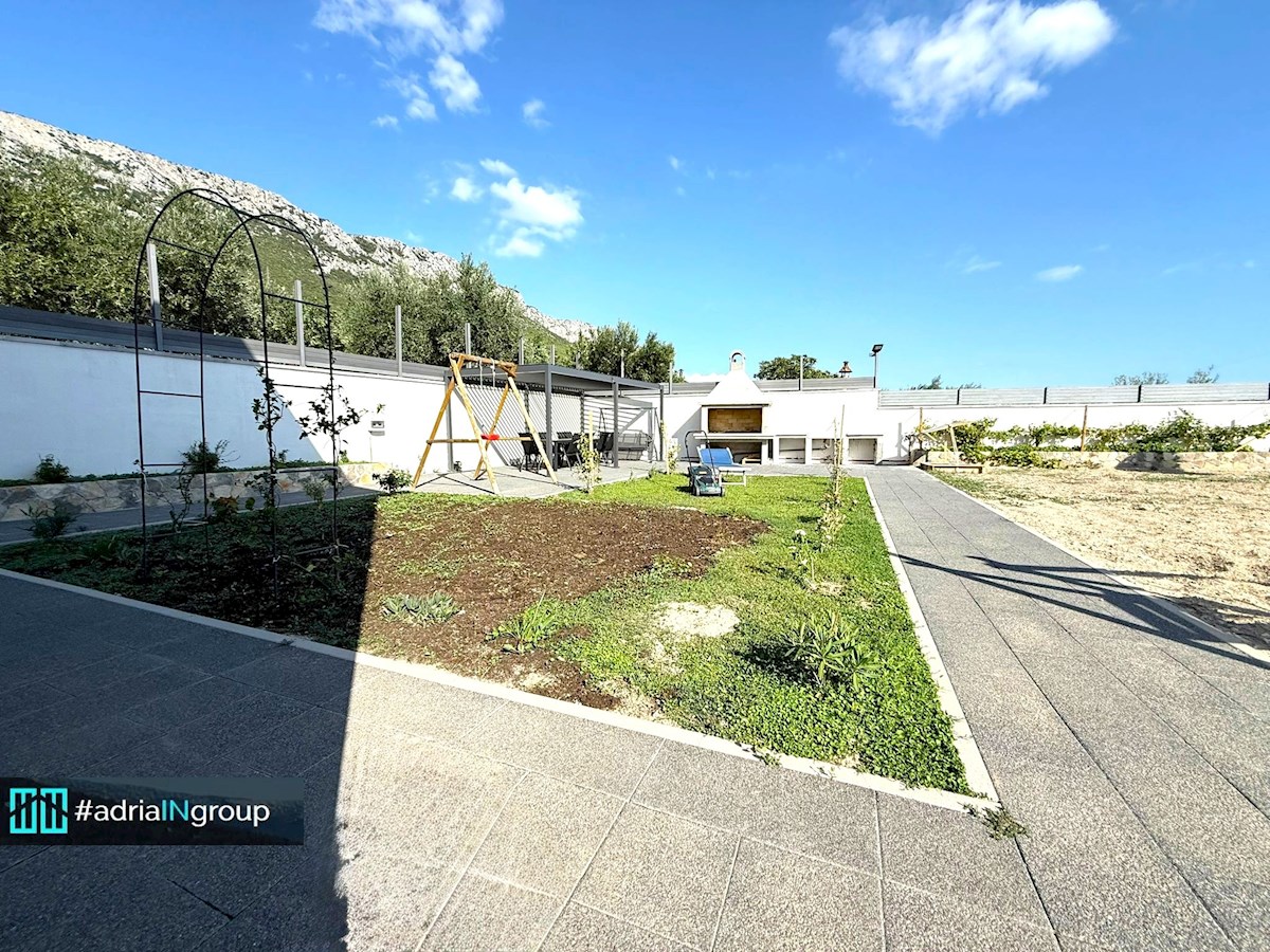 Casa In vendita - SPLITSKO-DALMATINSKA KAŠTELA