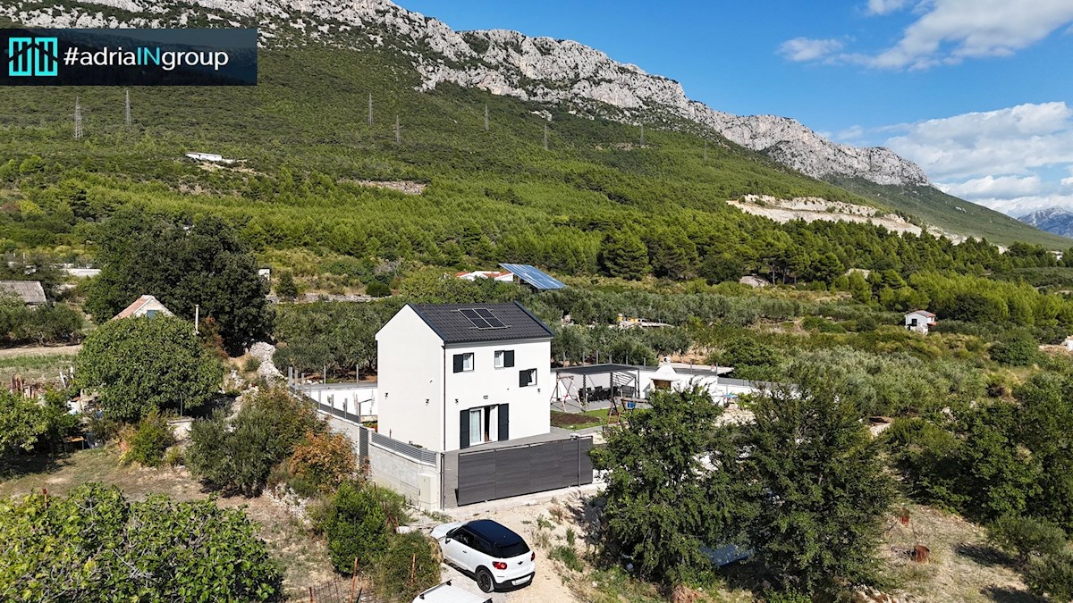 Casa In vendita - SPLITSKO-DALMATINSKA KAŠTELA