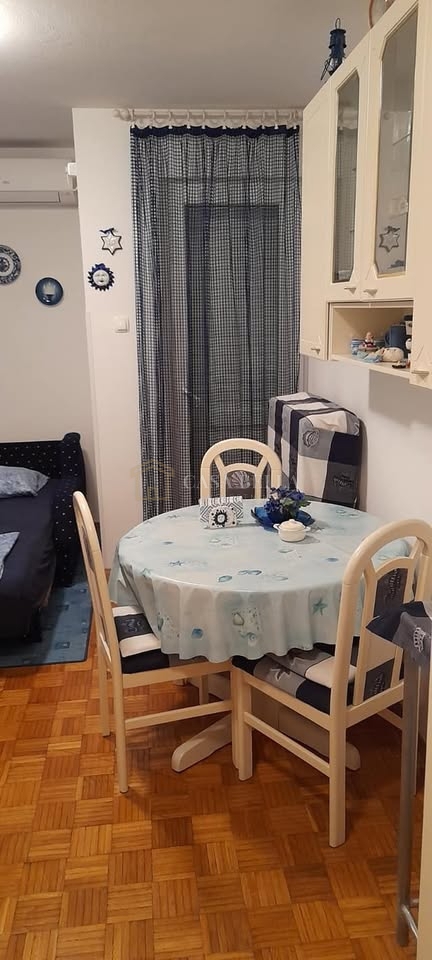 Stan Na prodaju - Primorsko-goranska Krk - foto 5/8