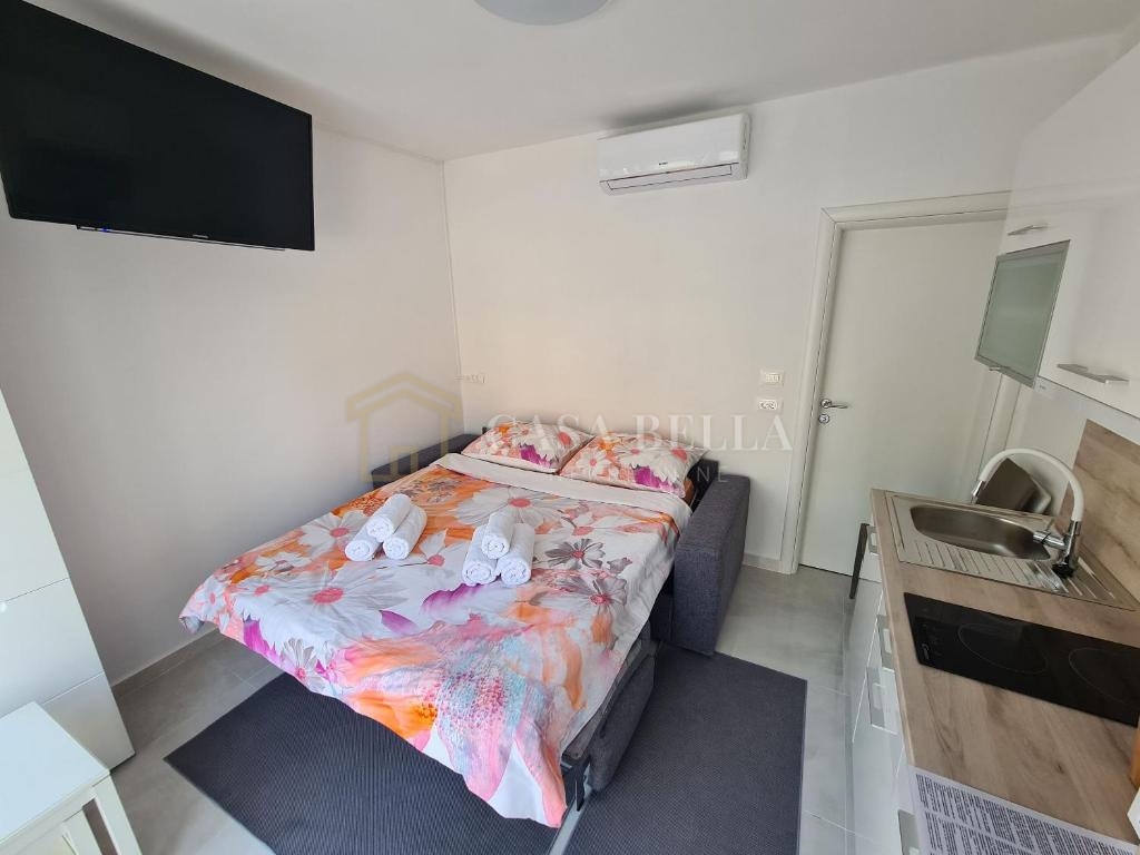 Kuća Na prodaju - PRIMORSKO-GORANSKA CRIKVENICA