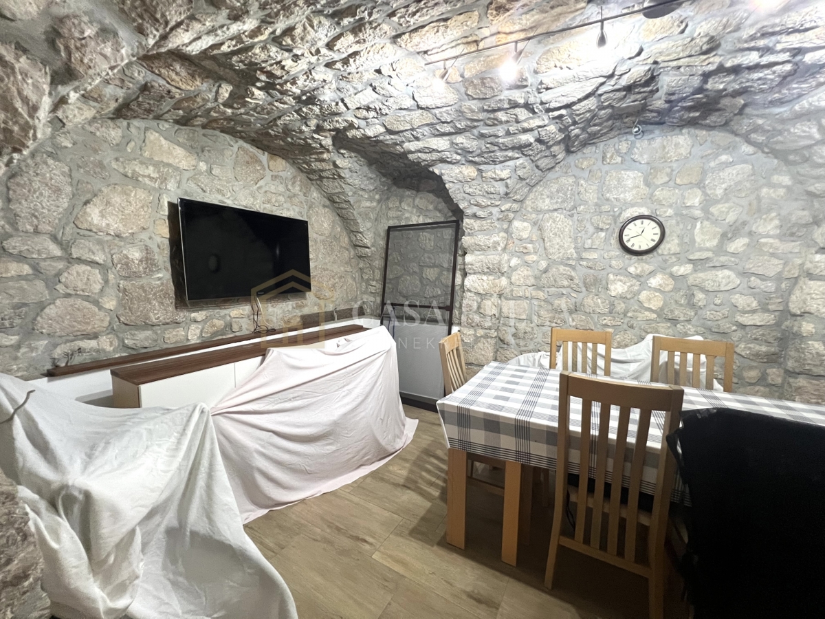 Kuća Na prodaju - PRIMORSKO-GORANSKA VINODOLSKA OPĆINA