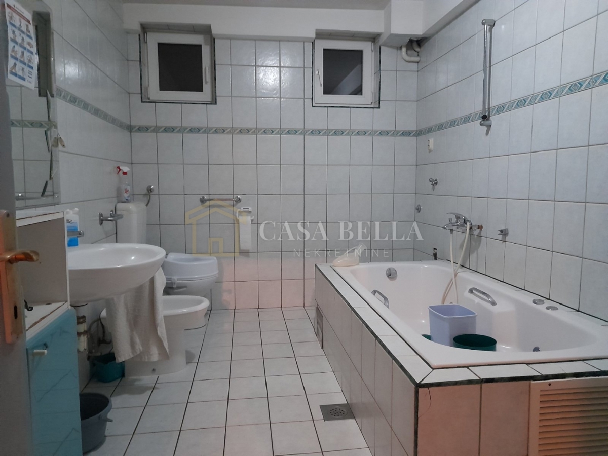 Kuća Na prodaju - KARLOVAČKA KARLOVAC