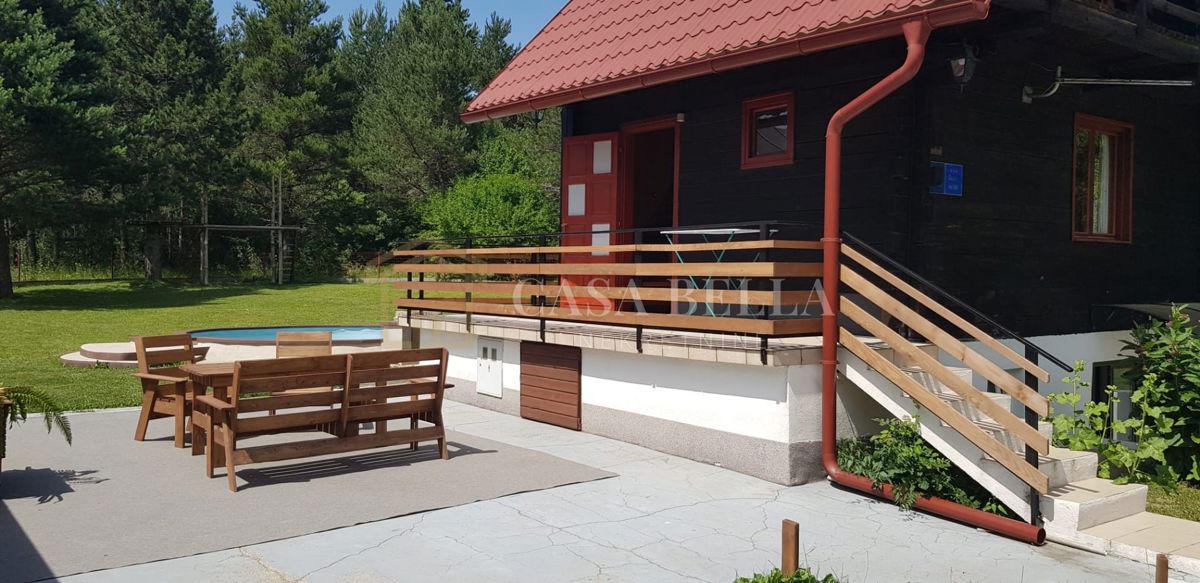 Kuća Na prodaju - Ličko-senjska Plitvička Jezera - foto 1/12
