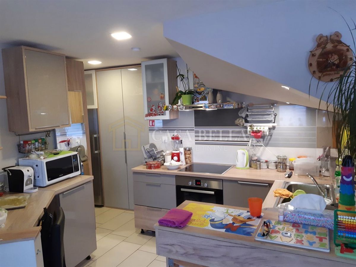 Haus Zu verkaufen BAKAR