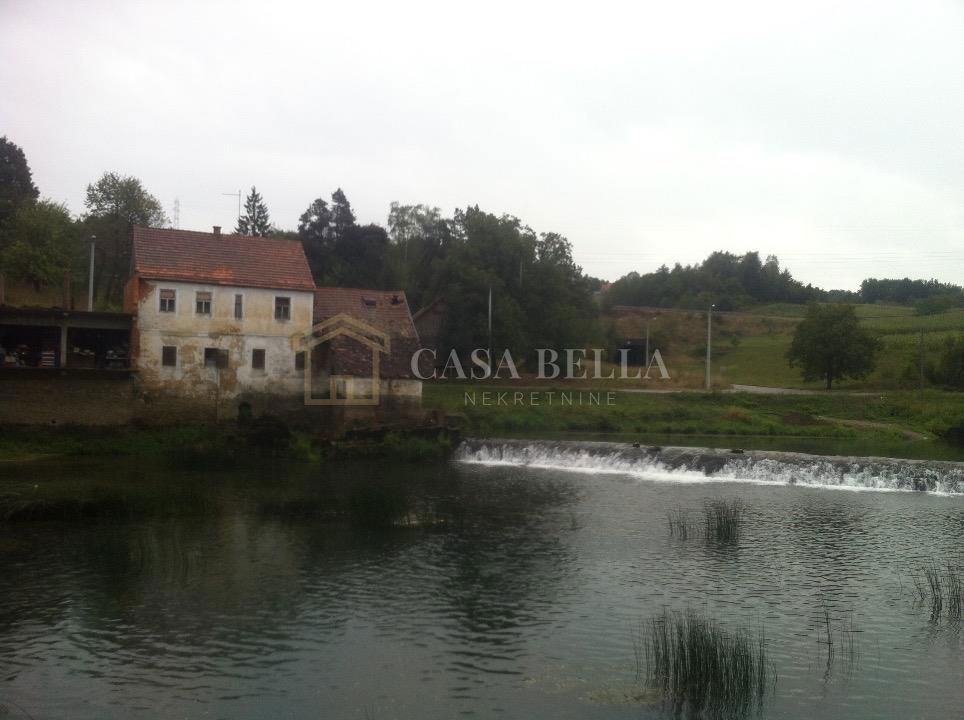 Hiša Na predaj - KARLOVAČKA KARLOVAC