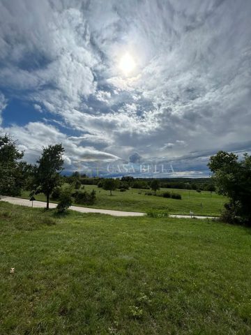 Pozemek na prodej – Oprtalj