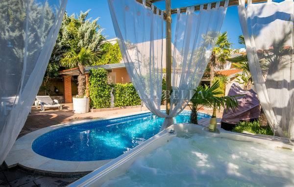Maison à vendre – Krk