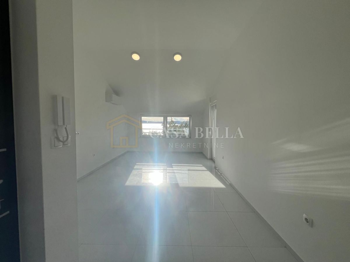 Appartement À vendre - PRIMORSKO-GORANSKA CRIKVENICA