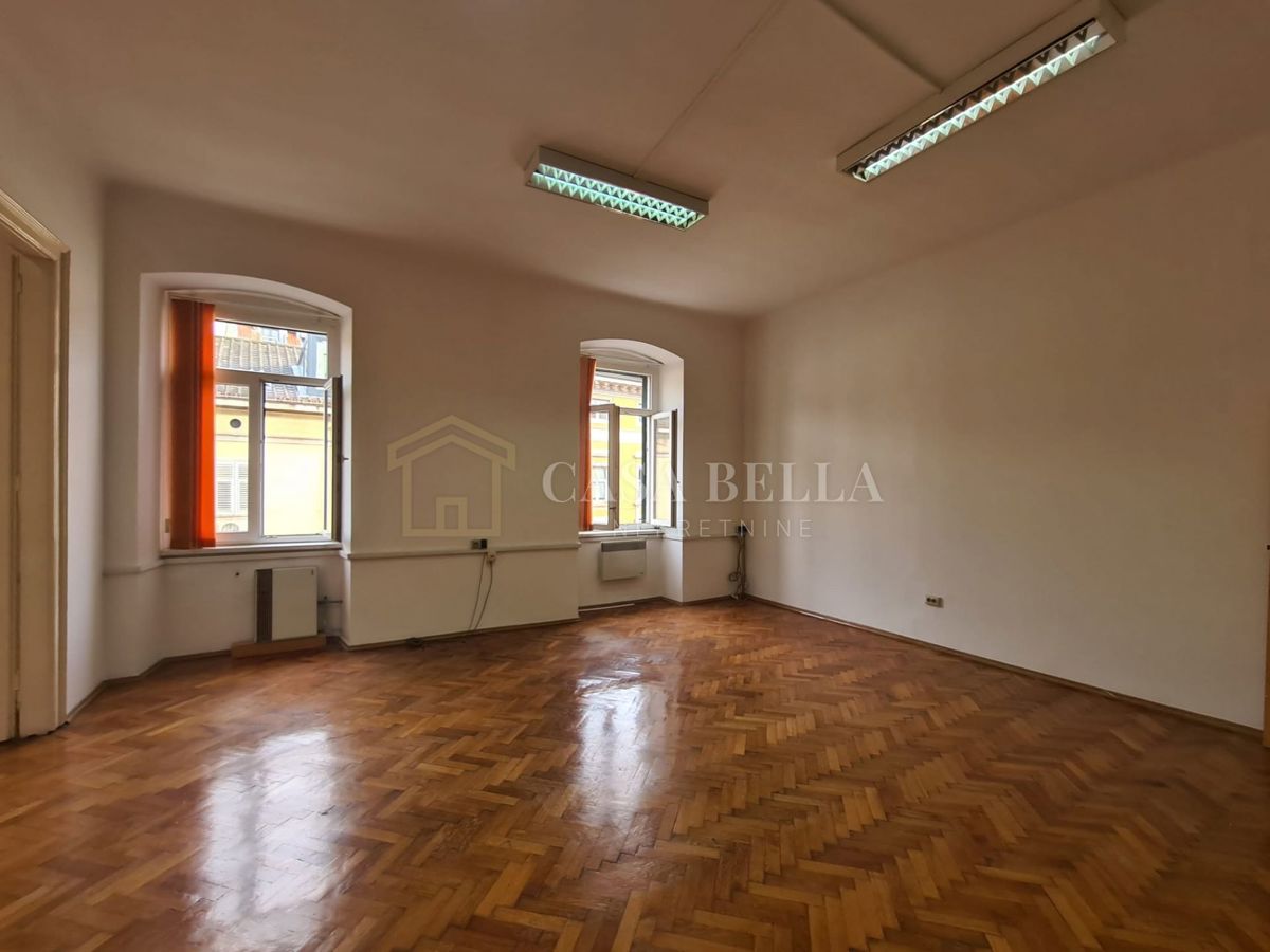 Commerciale Da affittare - PRIMORSKO-GORANSKA RIJEKA
