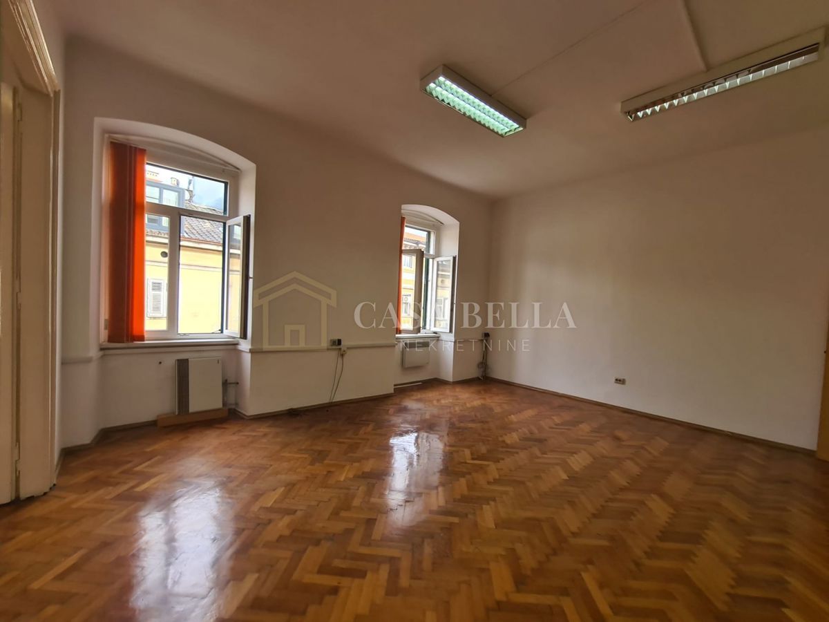 Commerciale Da affittare - PRIMORSKO-GORANSKA RIJEKA