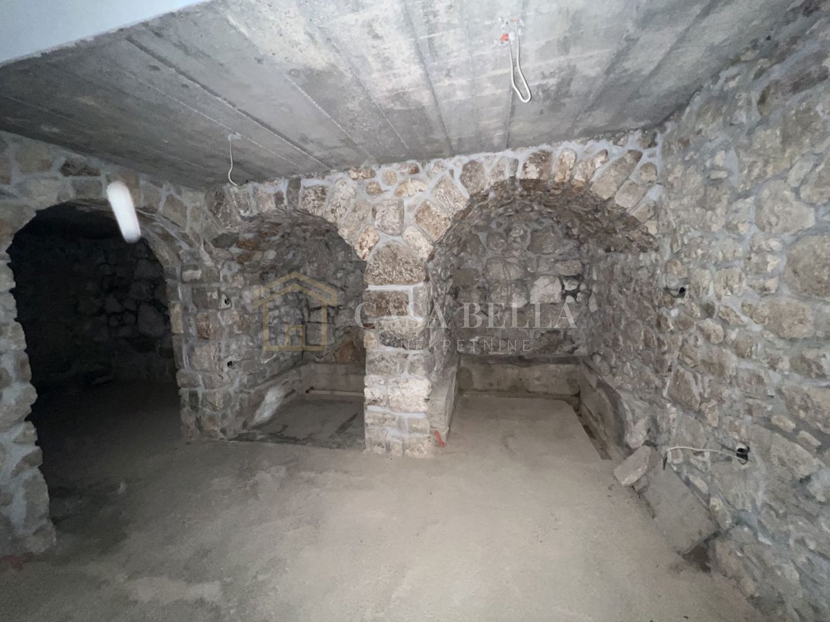 Kuća Na prodaju - PRIMORSKO-GORANSKA VINODOLSKA OPĆINA