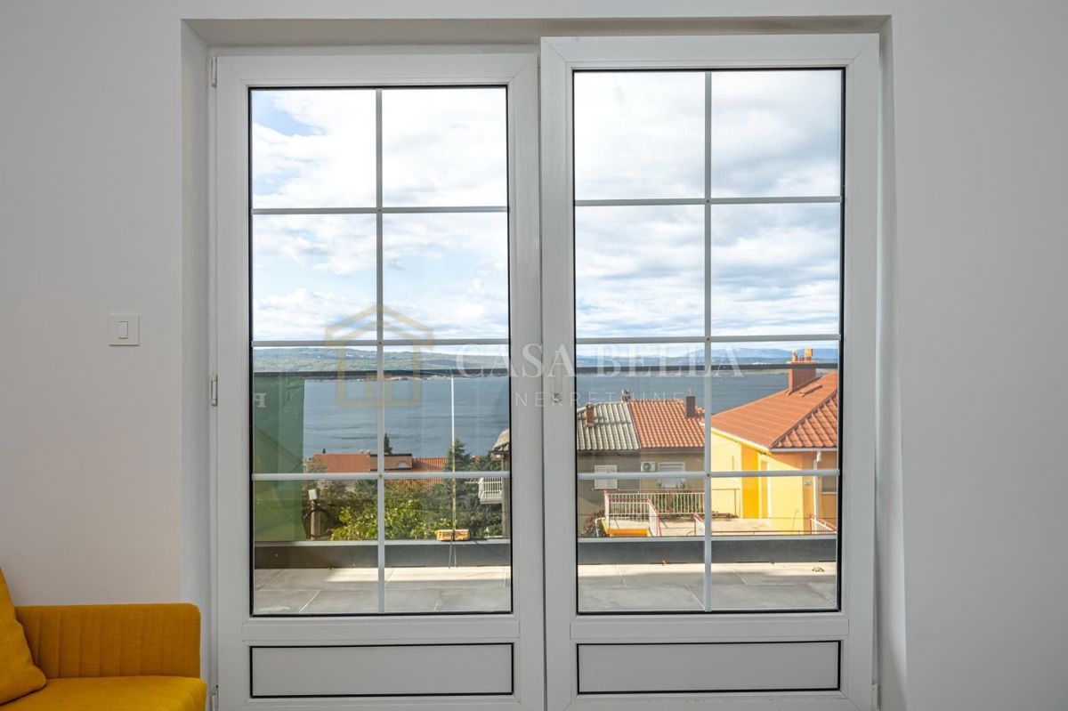 Stan Na prodaju - PRIMORSKO-GORANSKA CRIKVENICA