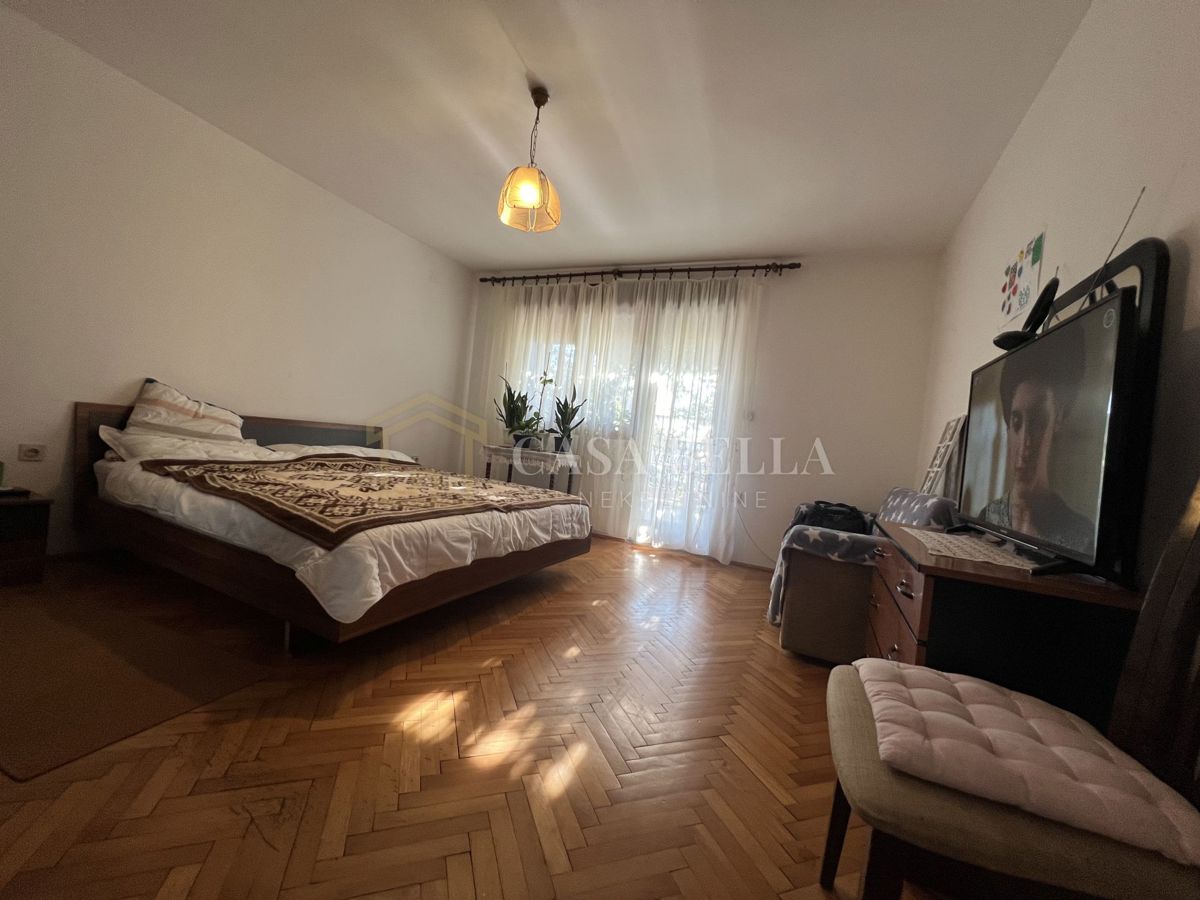Dom Na predaj - PRIMORSKO-GORANSKA CRIKVENICA
