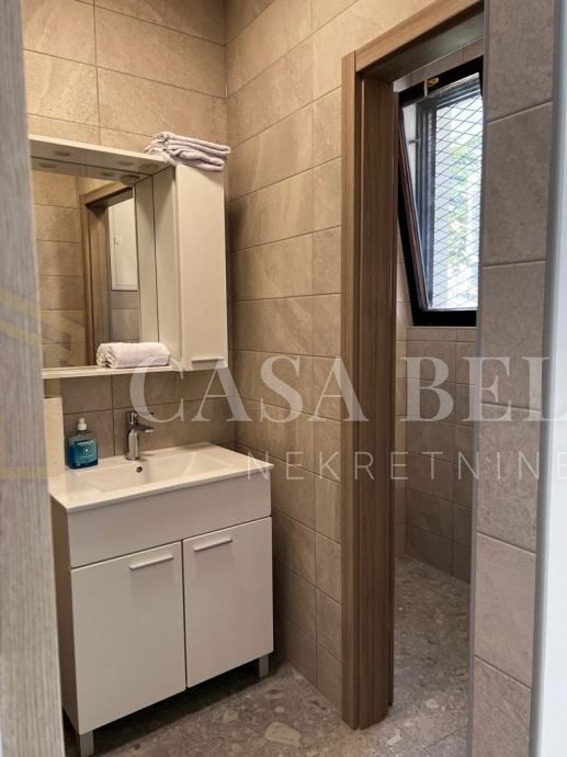 Business premises For sale - PRIMORSKO-GORANSKA VINODOLSKA OPĆINA