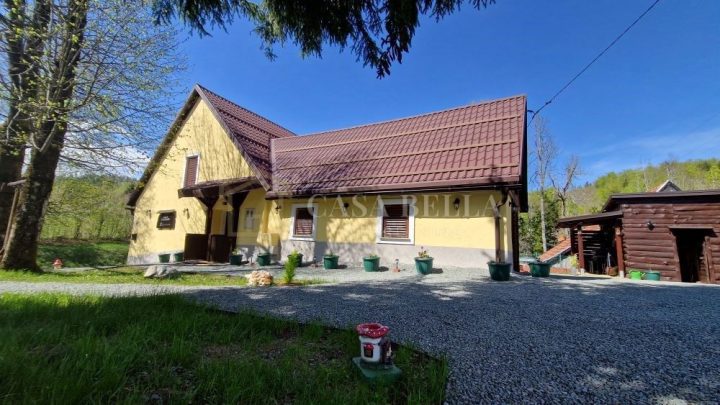 Kuća na prodaju – Fužine