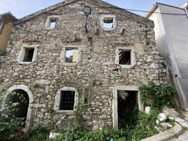 Kuća na prodaju – Bakar