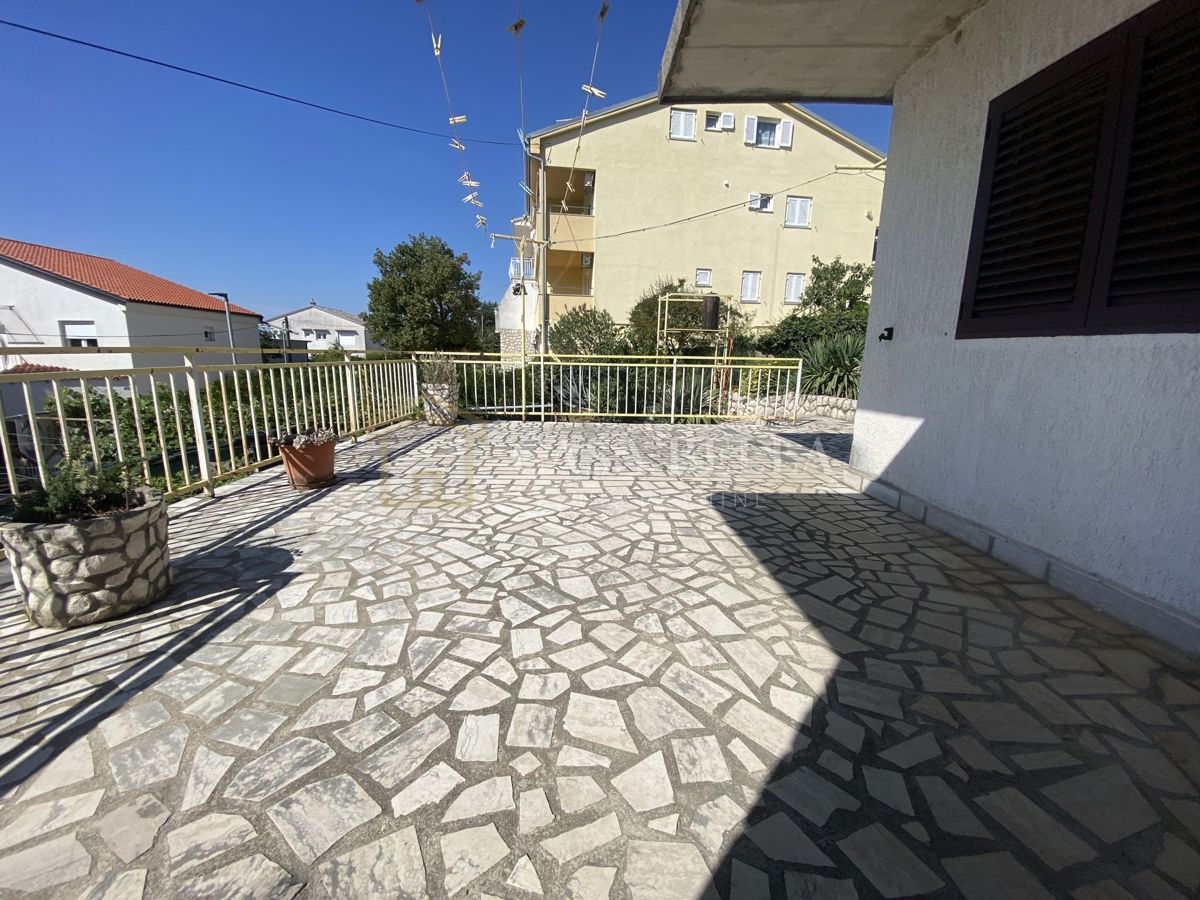 Stan Na prodaju - PRIMORSKO-GORANSKA CRIKVENICA