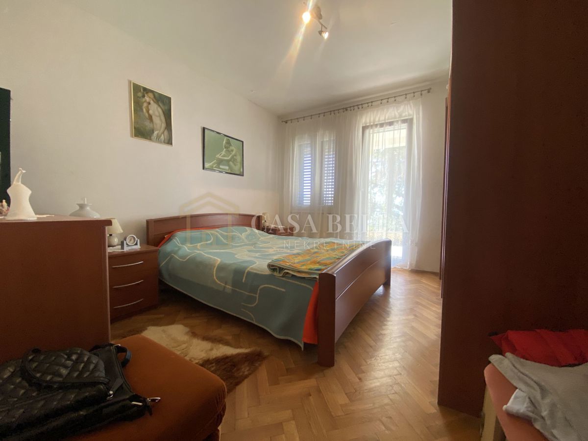 Stan Na prodaju - PRIMORSKO-GORANSKA CRIKVENICA