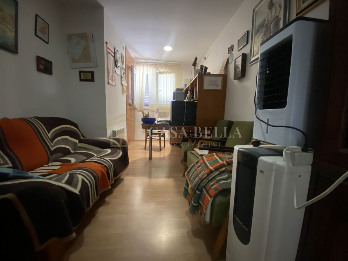 Stan Na prodaju - PRIMORSKO-GORANSKA CRIKVENICA