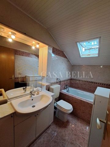 Casa In vendita - PRIMORSKO-GORANSKA NOVI VINODOLSKI
