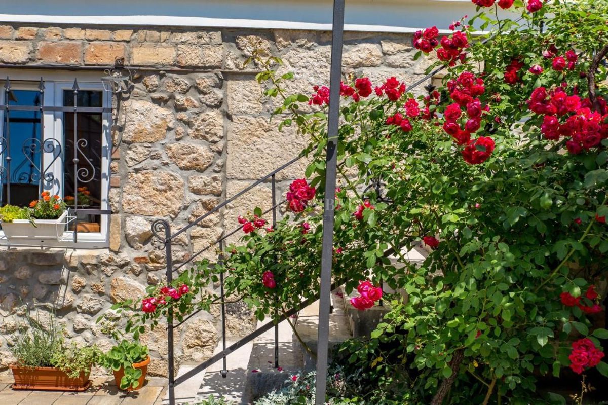Haus Zu vermieten - PRIMORSKO-GORANSKA VINODOLSKA OPĆINA