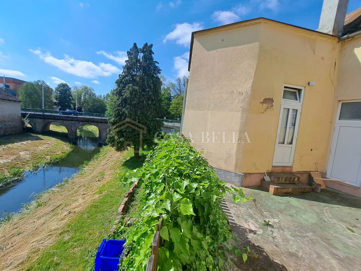Haus Zu verkaufen - OSJEČKO-BARANJSKA VALPOVO