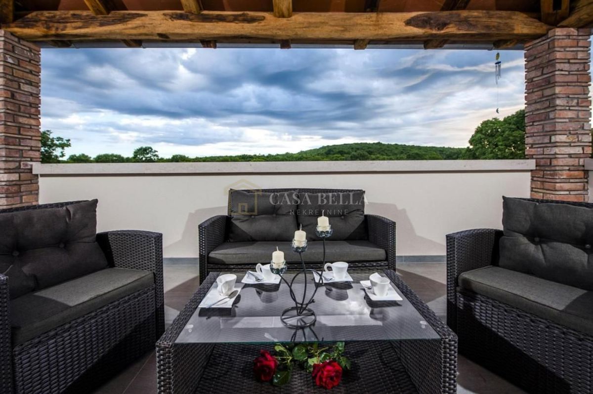 Maison À vendre - ISTARSKA BALE
