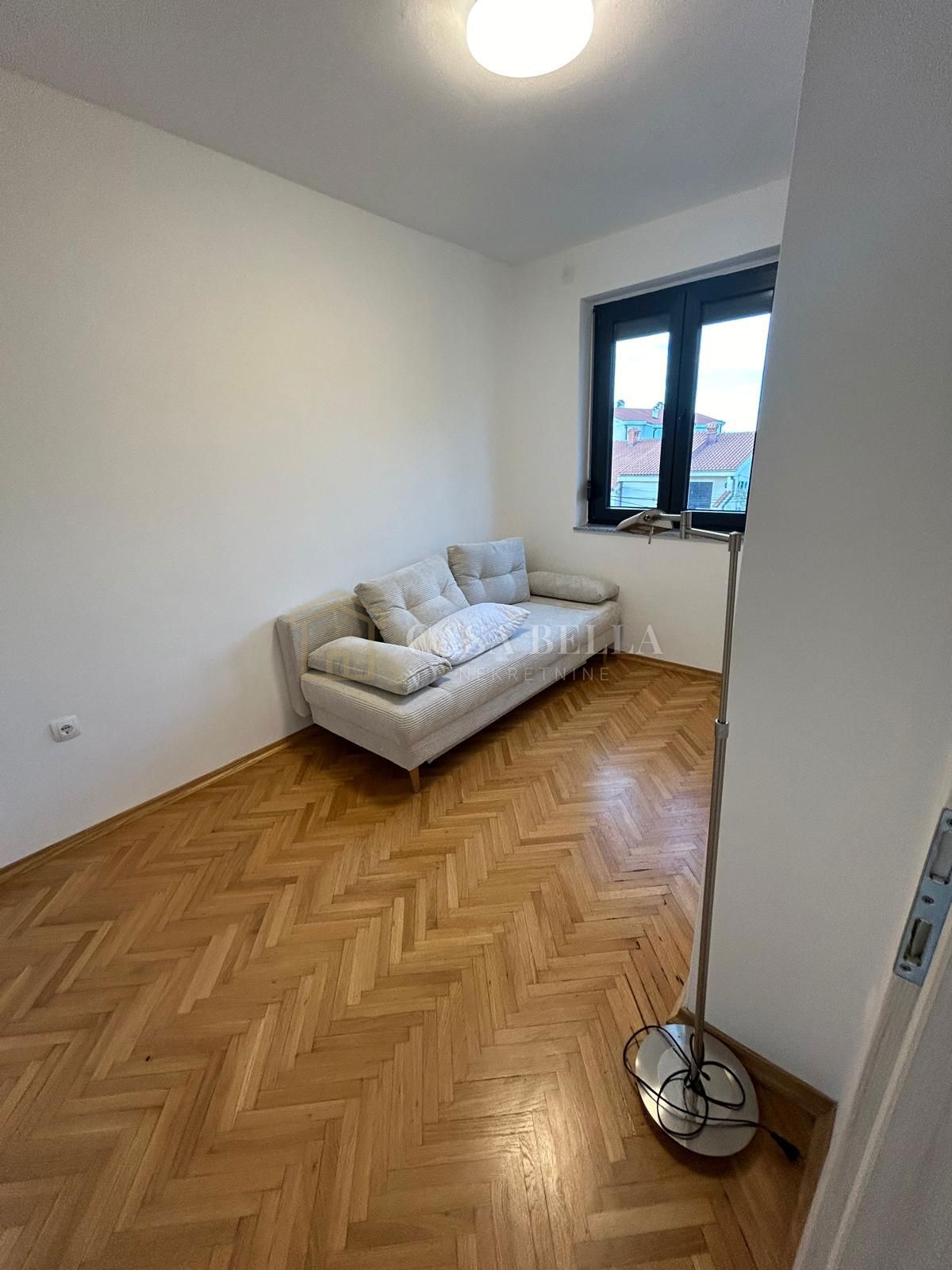 Apartma Na predaj - PRIMORSKO-GORANSKA KRK
