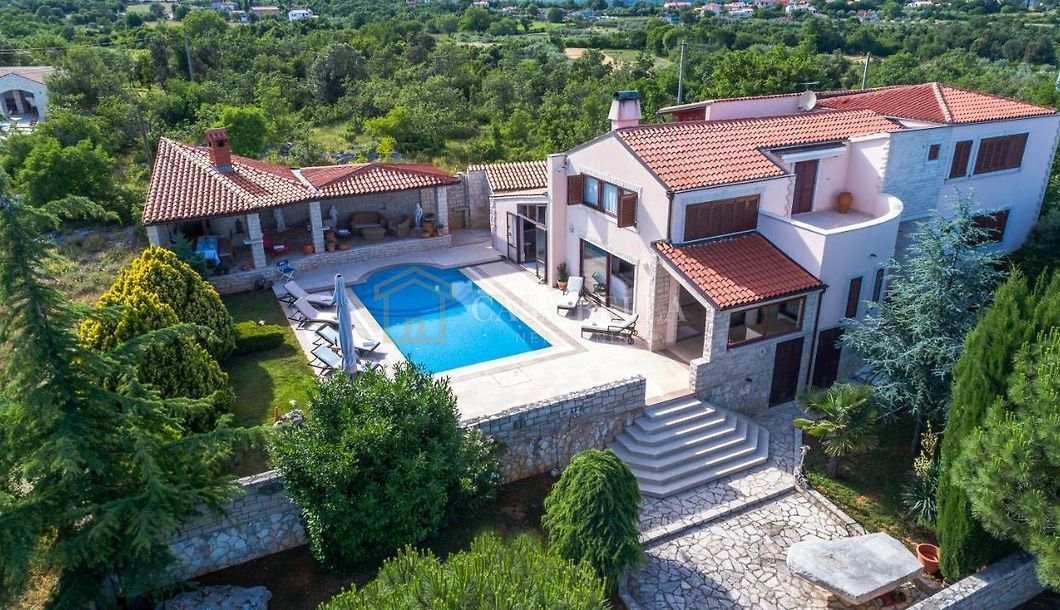 Haus Zu verkaufen - Istarska Marčana - foto 1/17