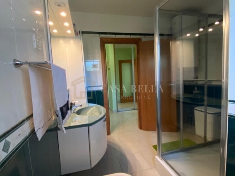 Flat For sale - PRIMORSKO-GORANSKA KASTAV